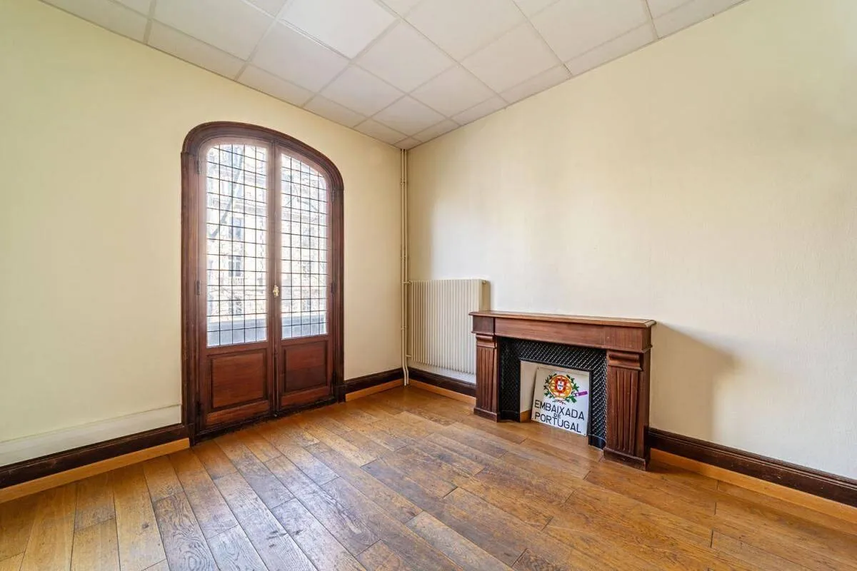 Immeuble 611 m² - Photo 1