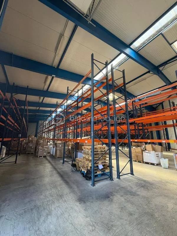 Immeuble 2000 m² - Photo 1