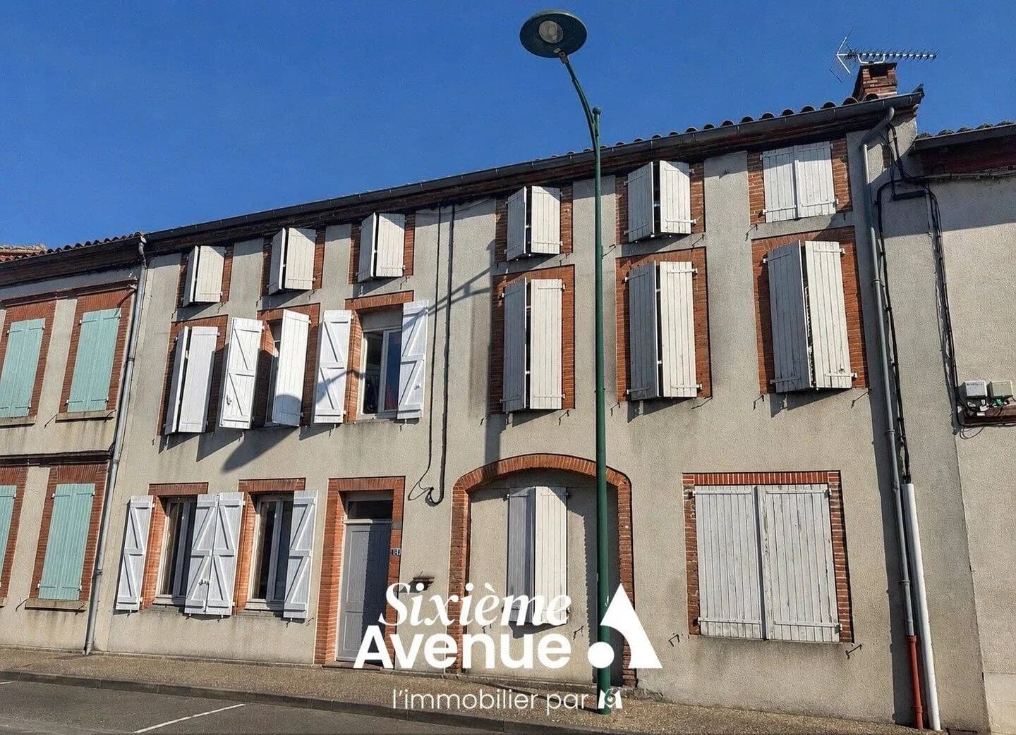 Immeuble 360 m² - Photo 1