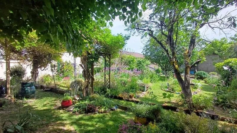 Immeuble 285 m² - Photo 1