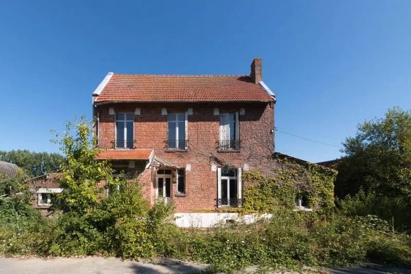Immeuble 211 m² - Photo 1