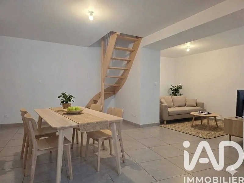 Immeuble 104 m² - Photo 1