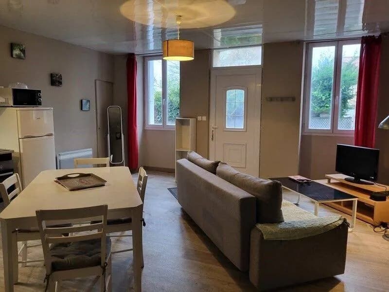 Immeuble 137 m² - Photo 1