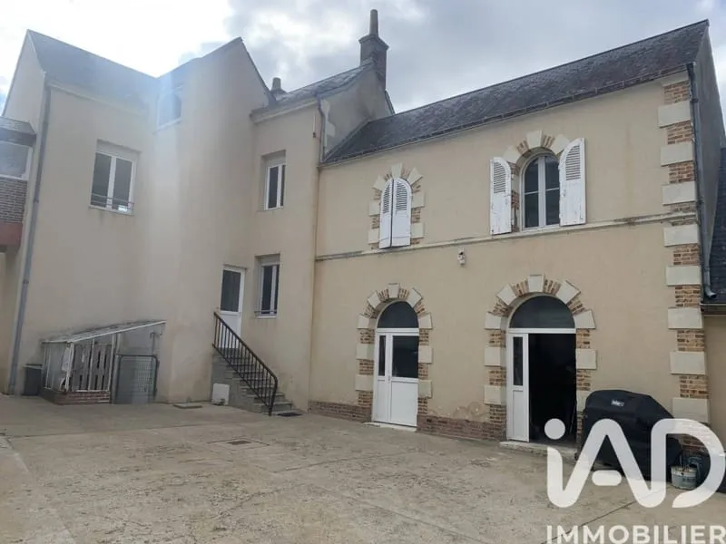 Immeuble 111 m² - Photo 1