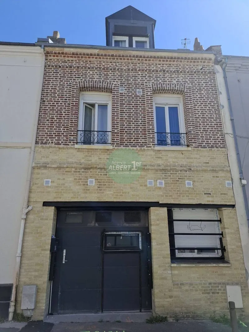 Immeuble 240 m² - Photo 1