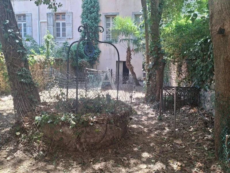 Immeuble 200 m² - Photo 1
