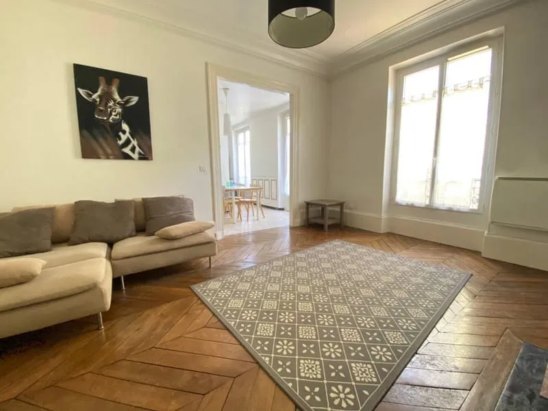 Immeuble 180 m² - Photo 1