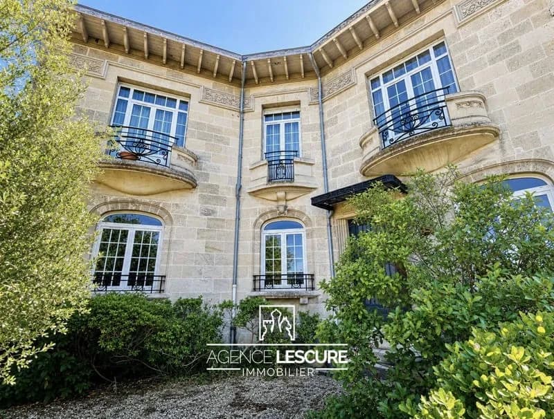 Immeuble 230 m² - Photo 1