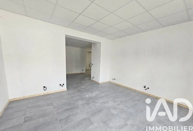 Immeuble 100 m² - Photo 1