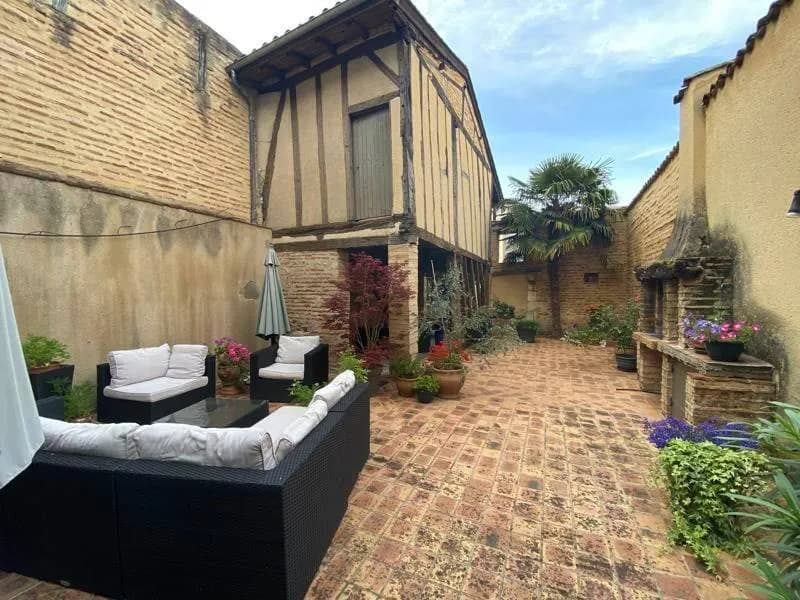 Immeuble 240 m² - Photo 1