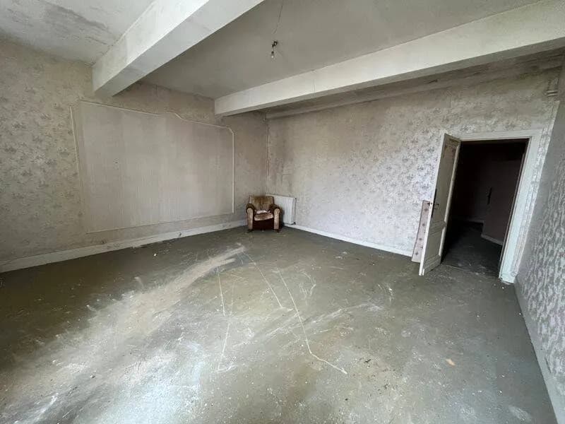 Immeuble 185 m² - Photo 1