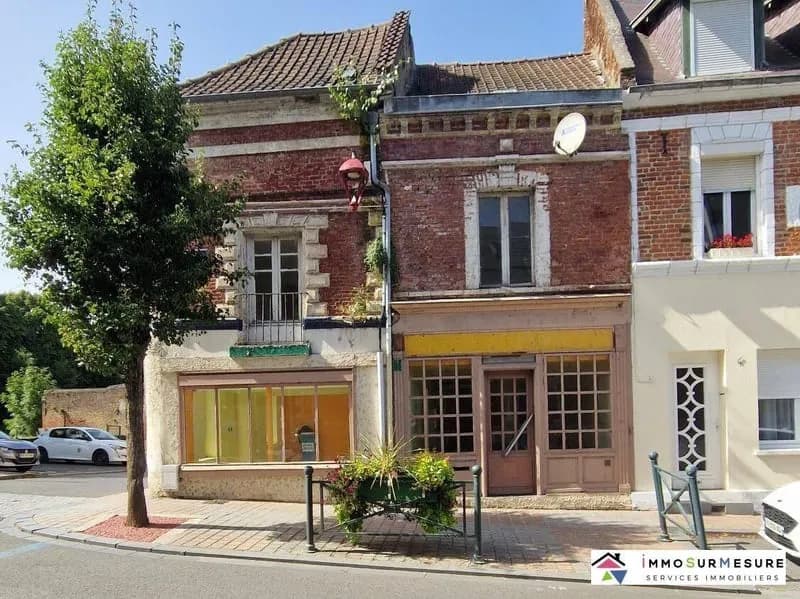 Immeuble 130 m² - Photo 1