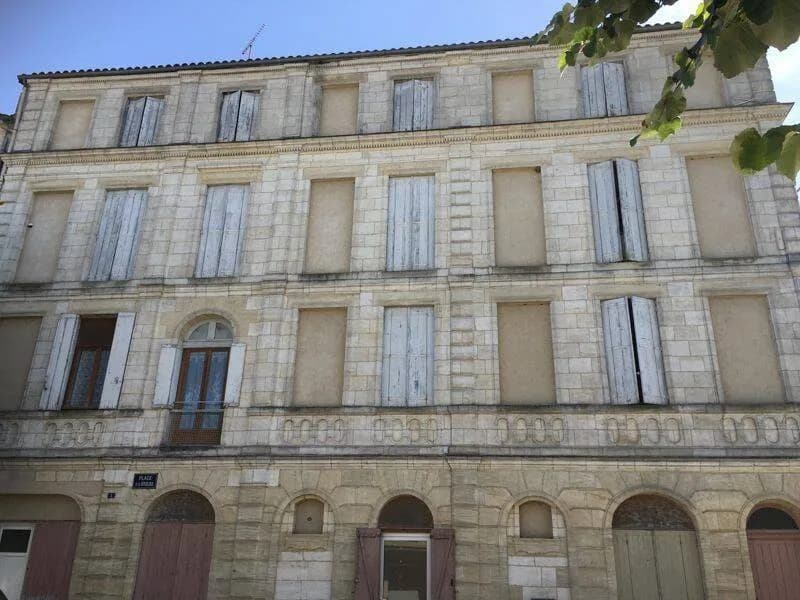 Immeuble 550 m² - Photo 1