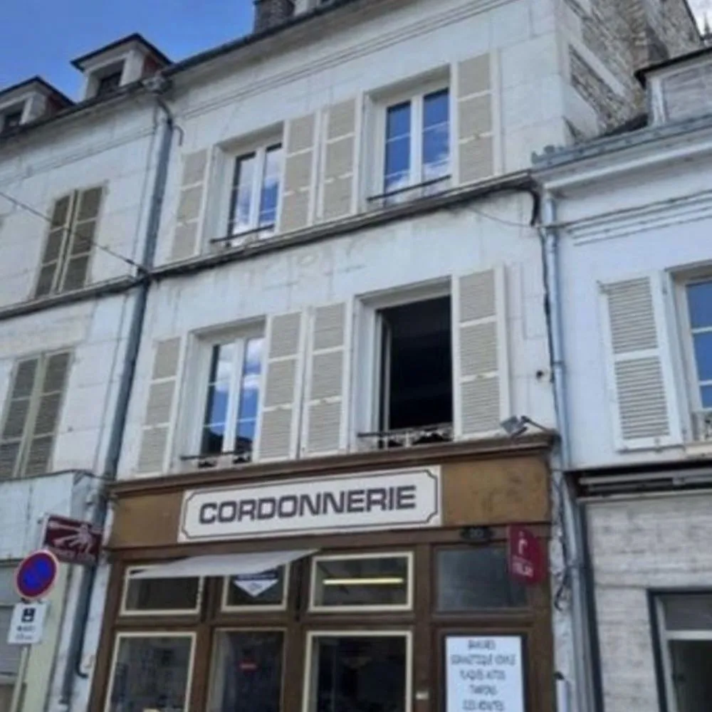 Immeuble de rapport ? Tonnerre (Bourgogn) ? Centre-ville - Photo 1