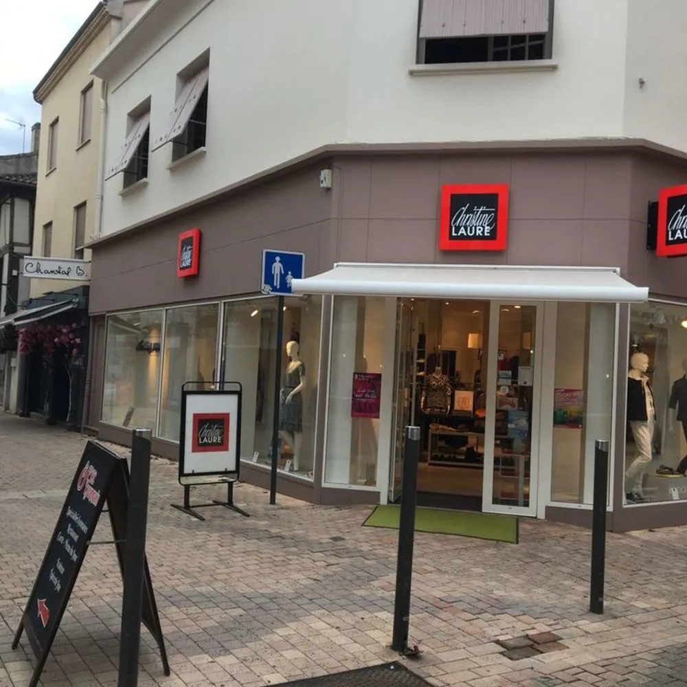 Immeuble commercial centre-ville emplacement N 1 - Photo 1