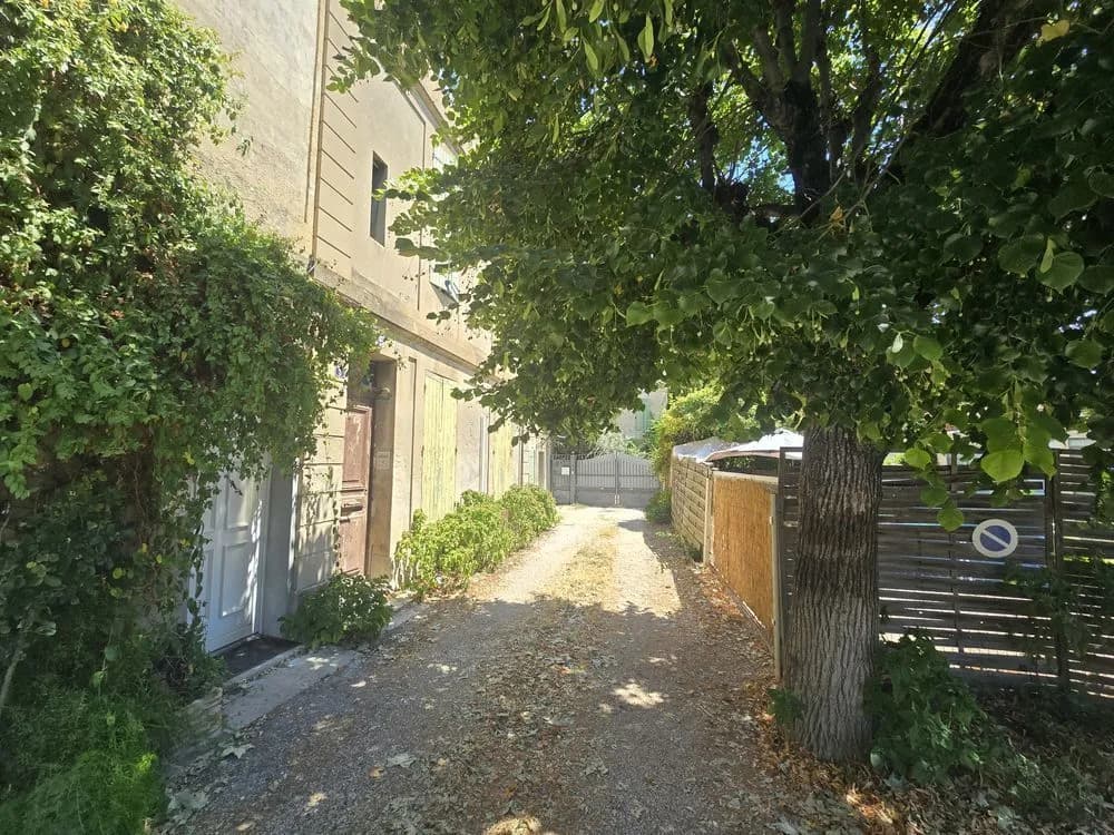 Maison de village avec 2 appartements ? Grans - Photo 1